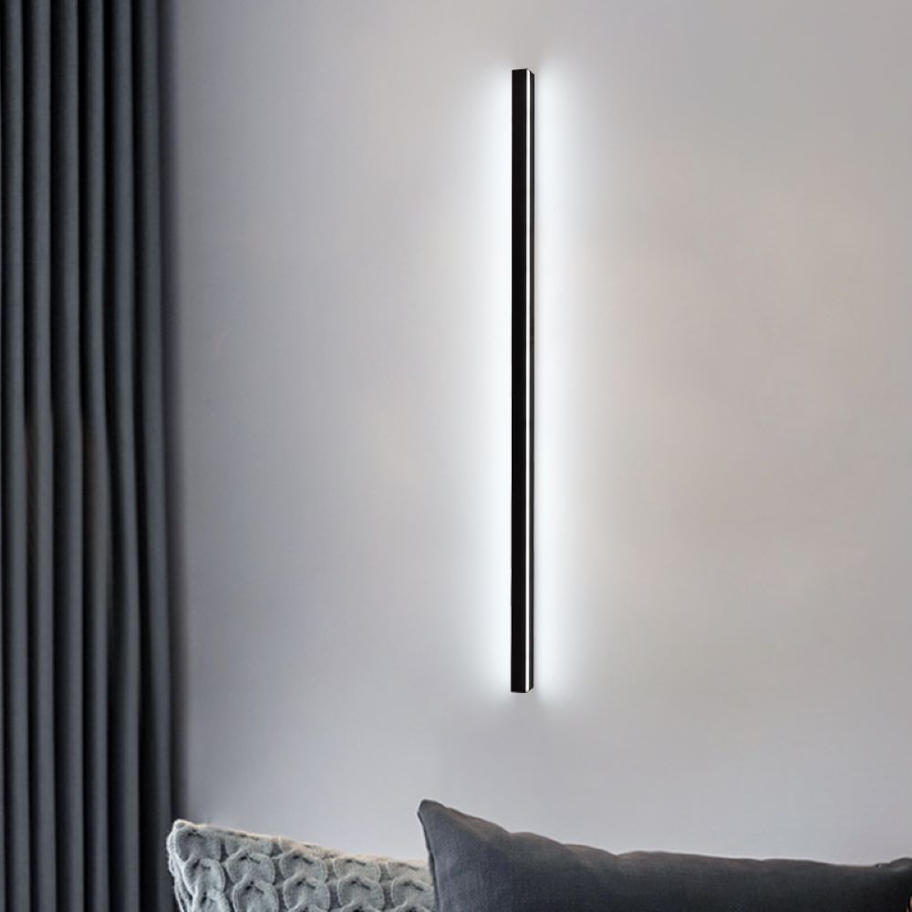 Minimalist and Modern Wall Lamp
