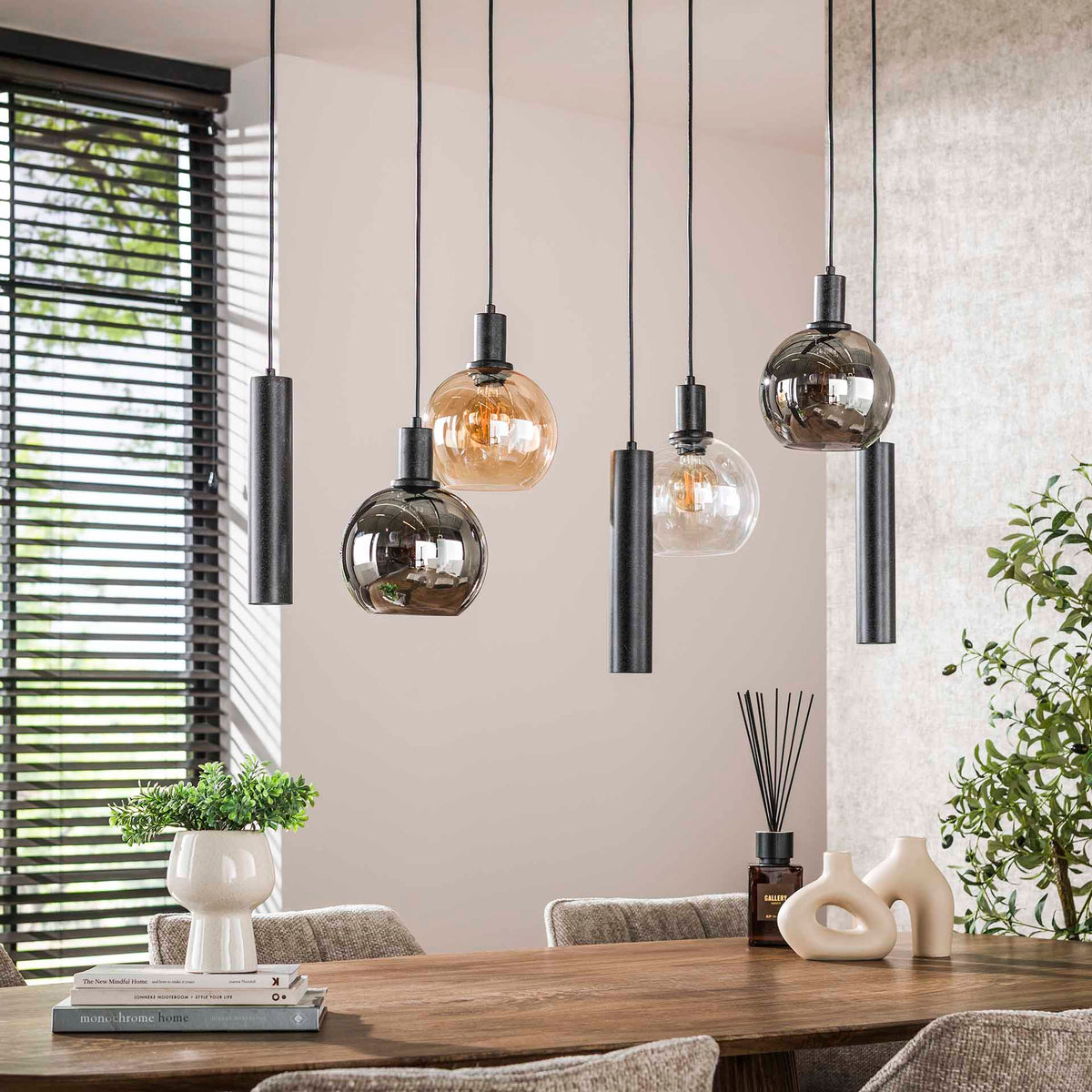 Hanglamp 7-lichts gekleurd glas zwart metaal Valeo 110 cm